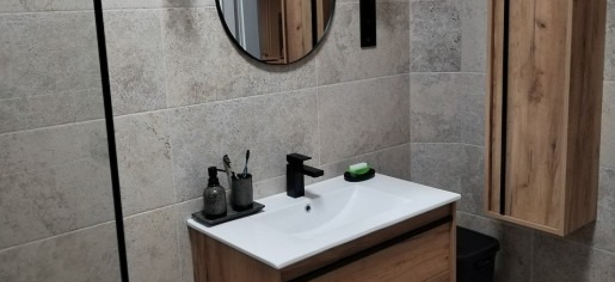 Justin Balázs – hidegburkoló munka közben